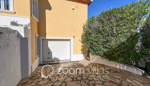 Wiederverkauf - Villa - Jávea