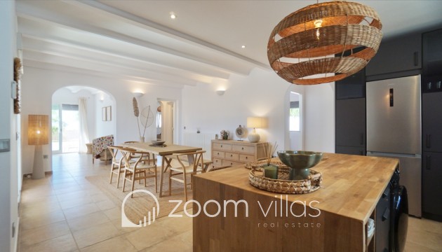 Resale - Villa - Benitachell  - Les Fonts