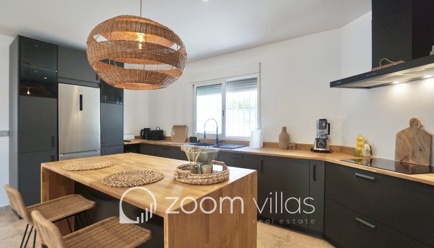 Resale - Villa - Benitachell  - Les Fonts