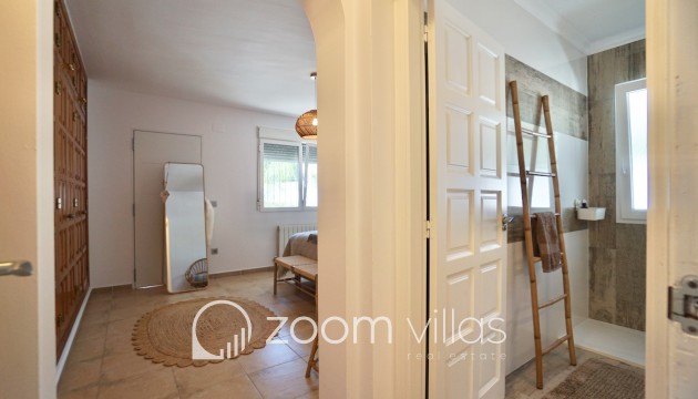 Resale - Villa - Benitachell  - Les Fonts