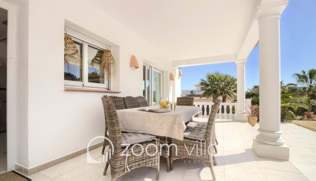 Resale - Villa - Jávea