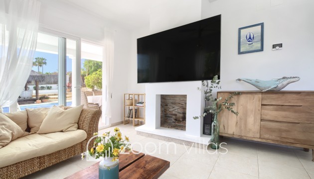 Resale - Villa - Jávea