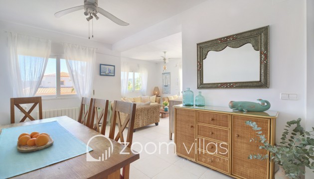 Resale - Villa - Jávea