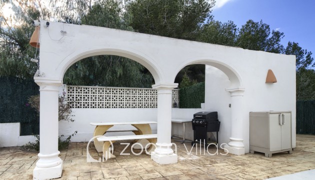 Resale - Villa - Jávea