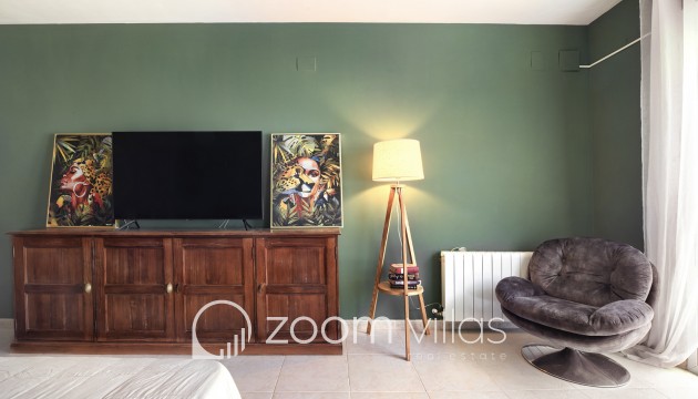Resale - Villa - Jávea