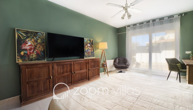 Resale - Villa - Jávea