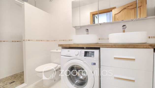 Resale - Villa - Jávea