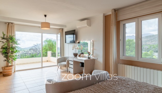 Wiederverkauf - Villa - Benissa - Benimallunt