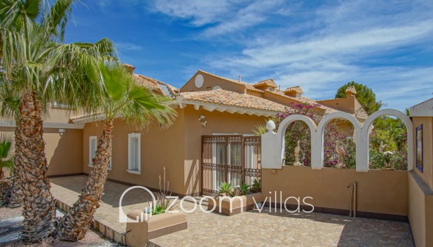 Resale - Villa - La Nucía - Sierra Verde