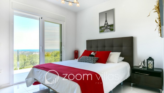 Resale - Villa - Calpe