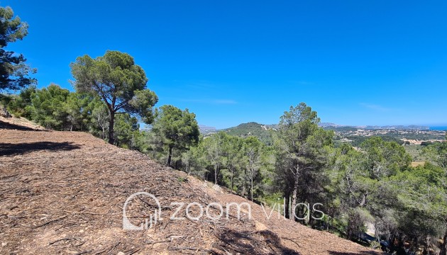 Resale - Plot / Land - Calpe