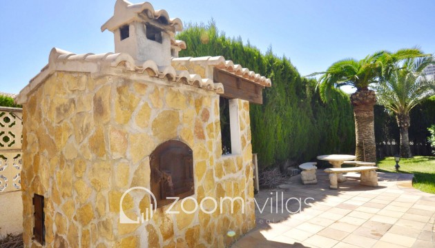 Resale - Villa - Calpe