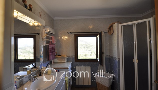 Resale - Villa - Benissa