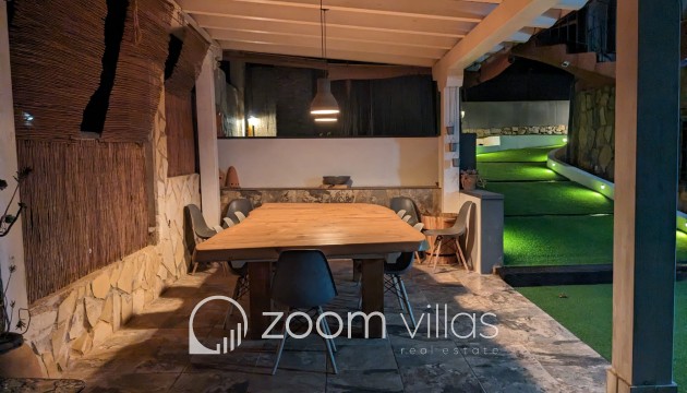 Resale - Villa - Calpe