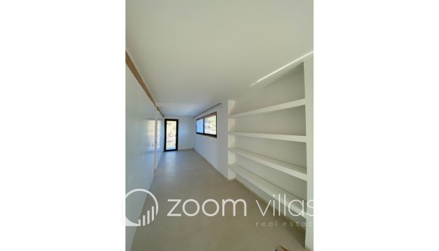 Resale - Villa - Calpe