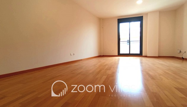 Resale - Apartment - Jávea