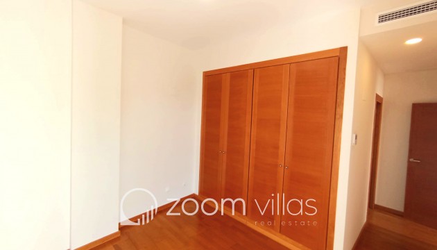 Resale - Apartment - Jávea