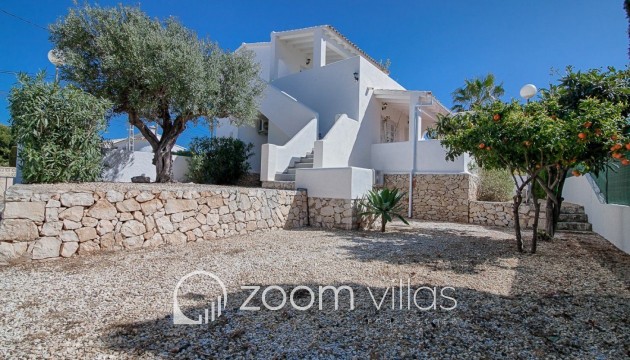 Resale - Villa - Calpe