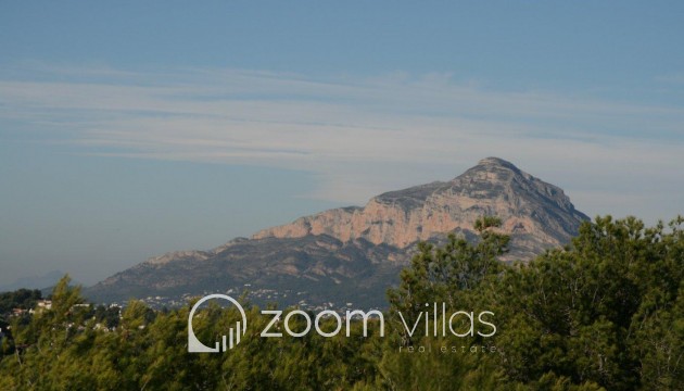 Resale - Plot / Land - Jávea