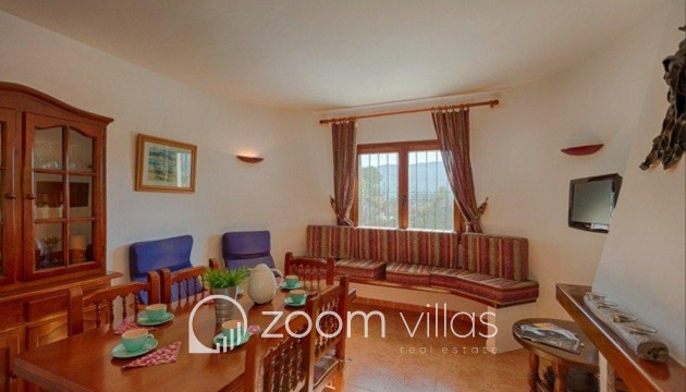 Resale - Villa - Calpe