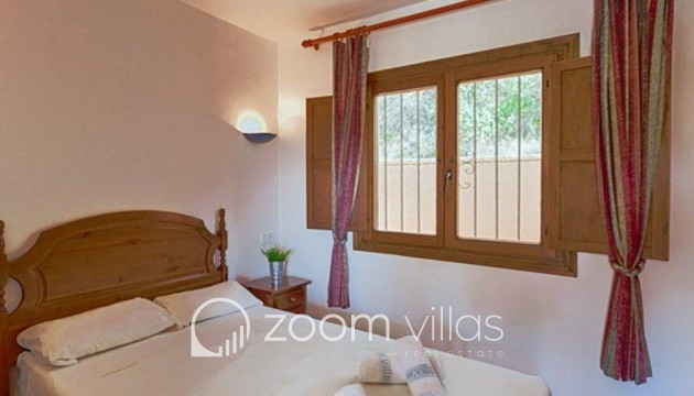 Resale - Villa - Calpe