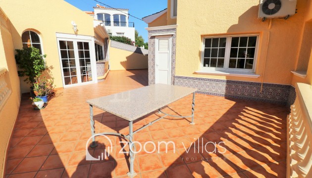 Reventa - Villa - Denia