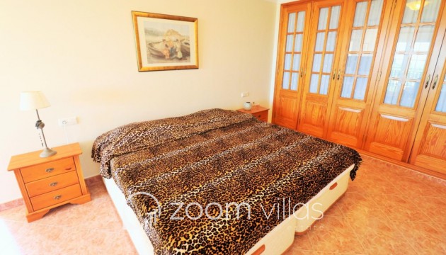 Resale - Villa - Denia