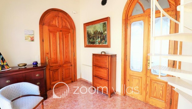 Resale - Villa - Denia