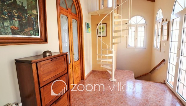 Resale - Villa - Denia