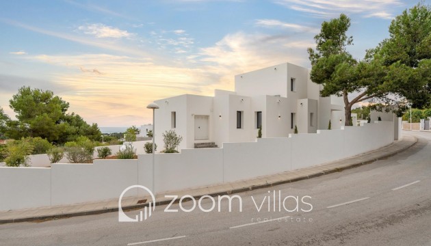 Resale - Villa - Moraira - Camarrocha