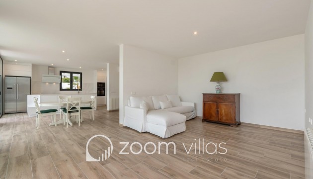 Resale - Villa - Moraira - Camarrocha