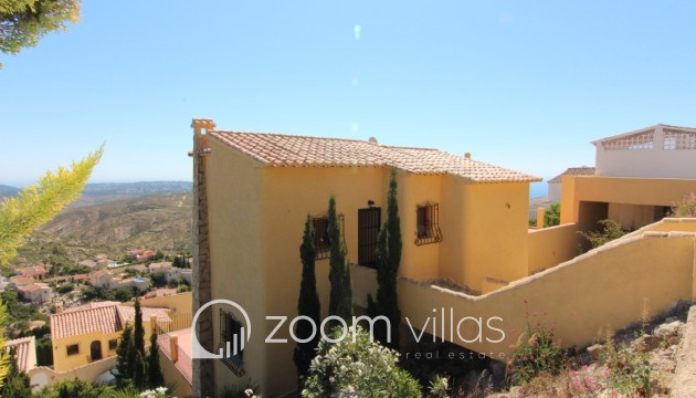 Resale - Villa - Benitachell  - Cumbre del sol