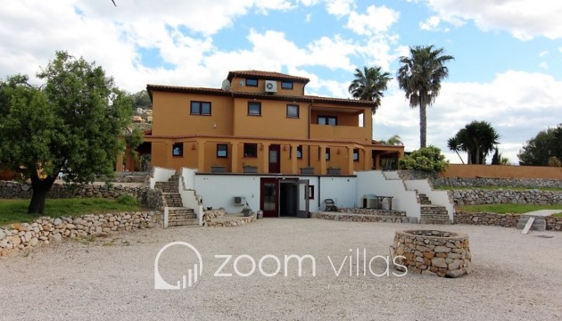 Resale - Villa - Pedreguer