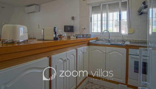 Resale - Villa / Semi-detached - Denia - Els Molins