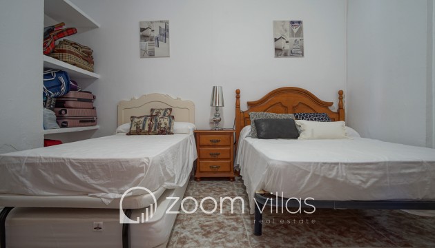 Resale - Villa / Semi-detached - Denia - Els Molins