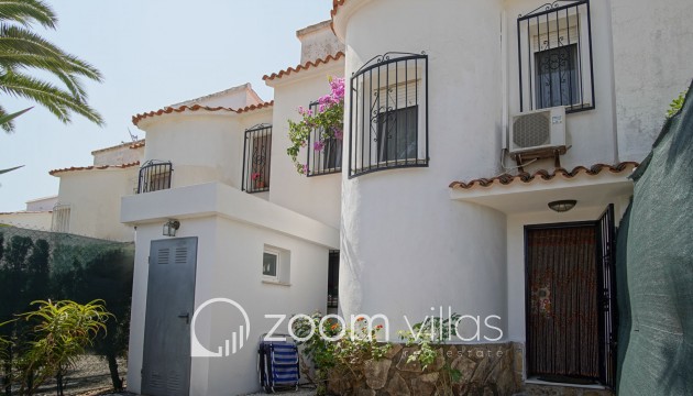 Resale - Villa / Semi-detached - Denia - El Palmar