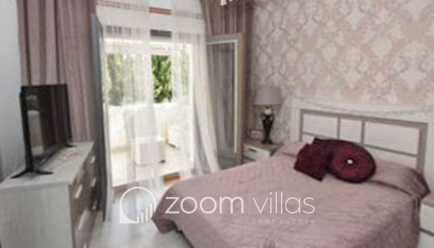 Resale - Villa / Semi-detached - Pedreguer - Bolerias