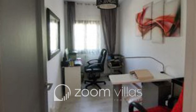 Resale - Villa / Semi-detached - Pedreguer - Bolerias