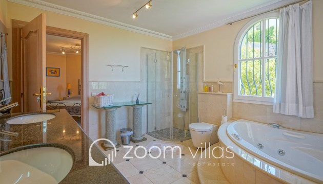 Resale - Villa - Pedreguer - La Sella