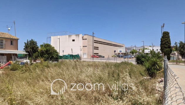 Resale - Plot / Land - Denia - Centrum