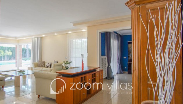 Resale - Villa - Benidorm - de Napoles