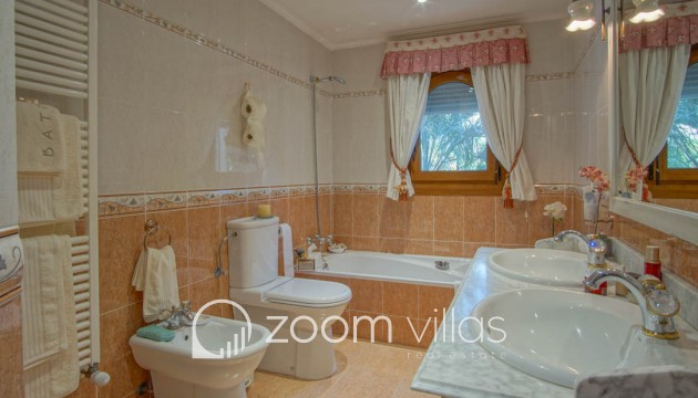 Resale - Villa - Alfas del Pí - Alfaz del pi