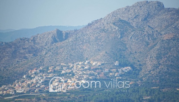 Resale - Villa - Pedreguer