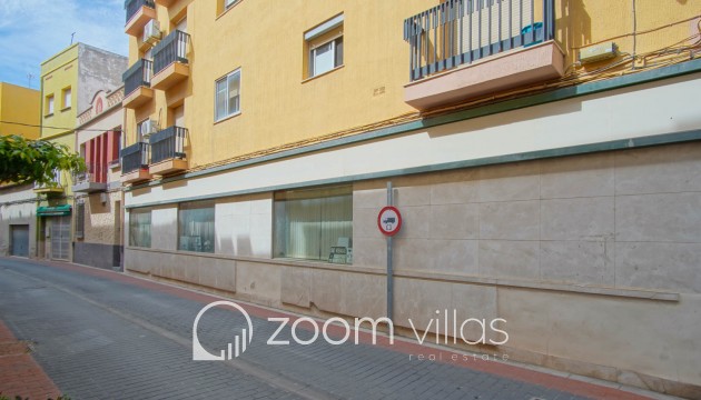 Reventa - Comercial - Denia - El Vergel