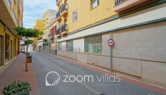 Reventa - Comercial - Denia - El Vergel