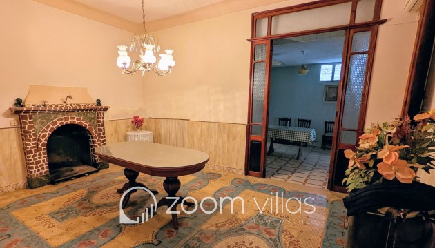 Resale - Villa / Semi-detached - Tormos - Centrum