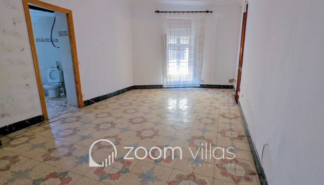 Resale - Villa / Semi-detached - Tormos - Centrum