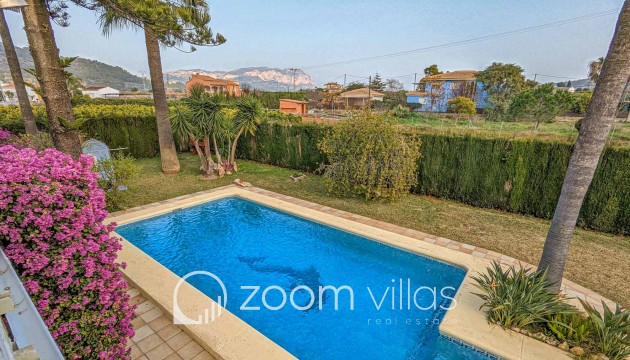 Resale - Villa - Pedreguer - March