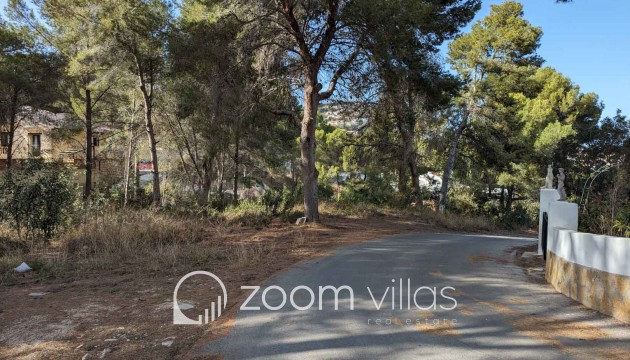 Resale - Plot / Land - Moraira - Pinar del advocat