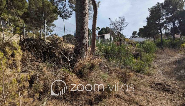 Resale - Plot / Land - Moraira - Pinar del advocat